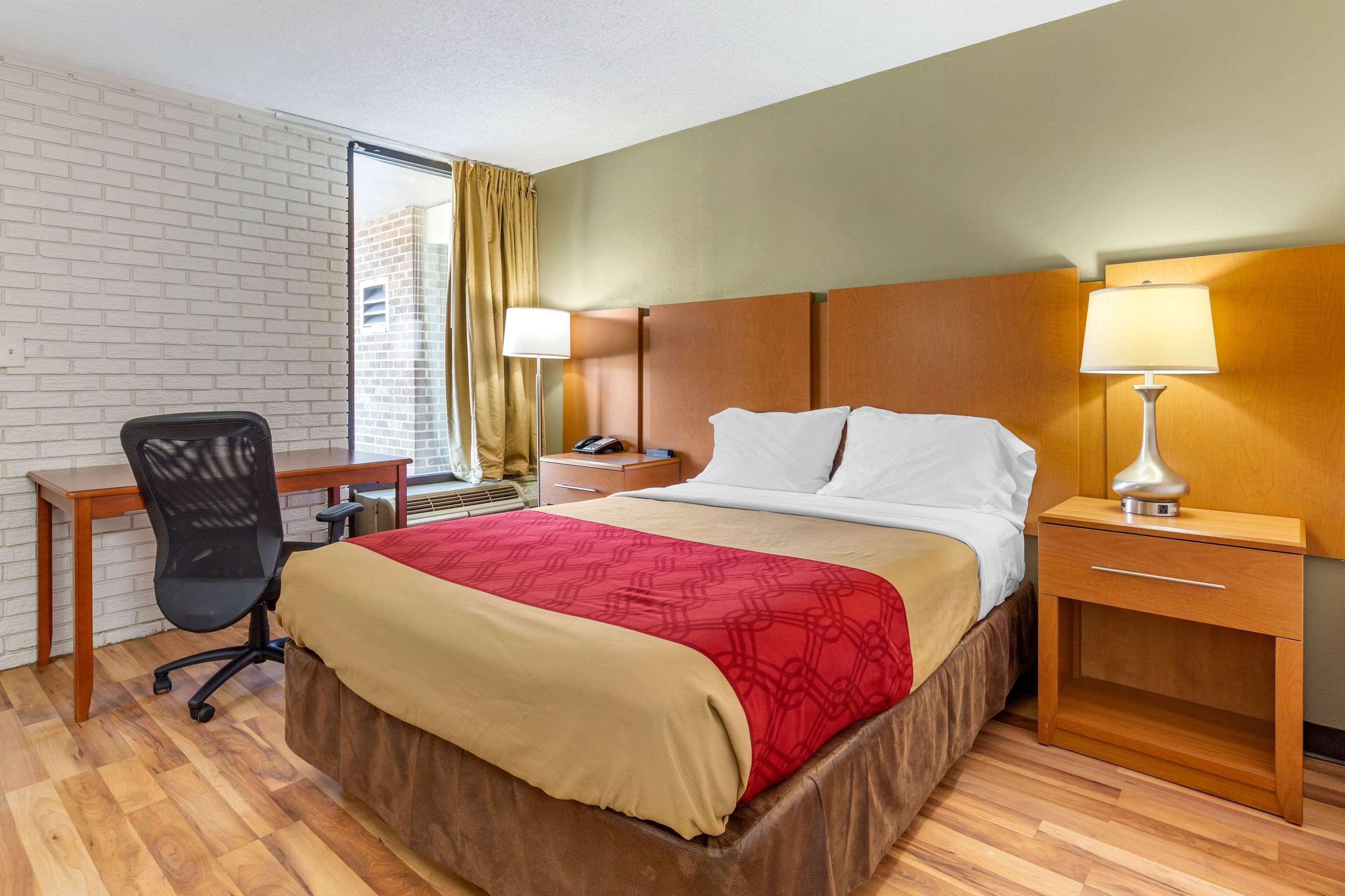 Econo Lodge Creedmoor Екстериор снимка