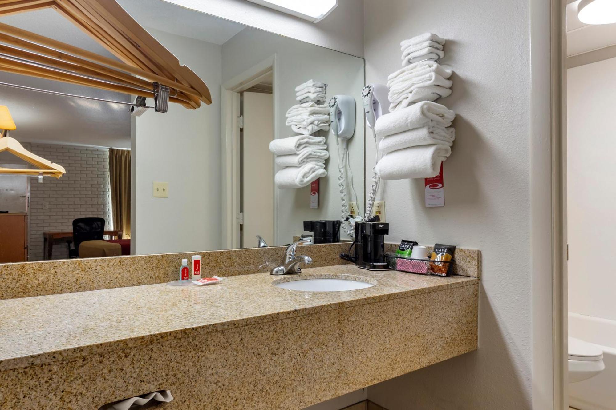 Econo Lodge Creedmoor Стая снимка