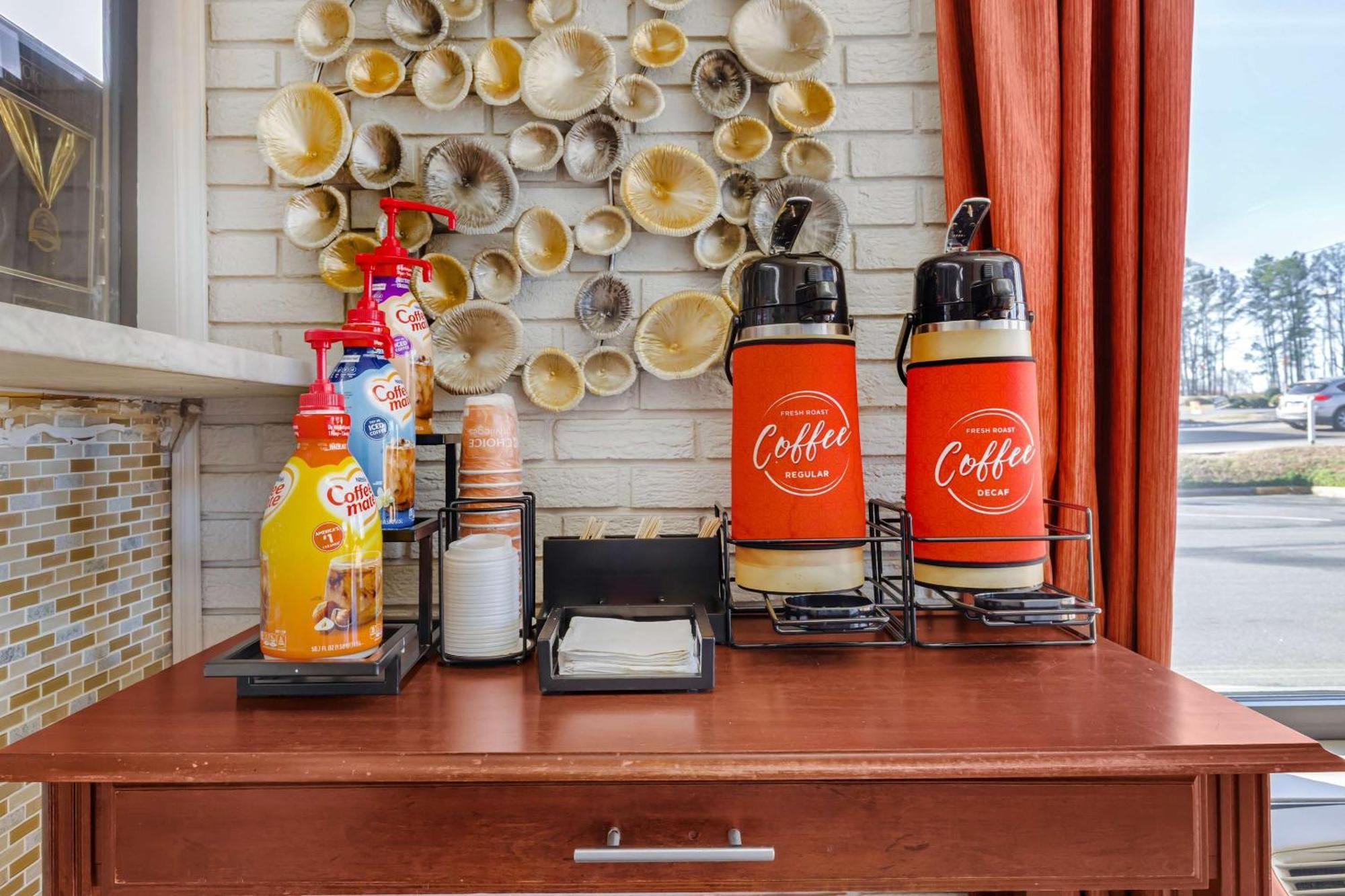 Econo Lodge Creedmoor Екстериор снимка