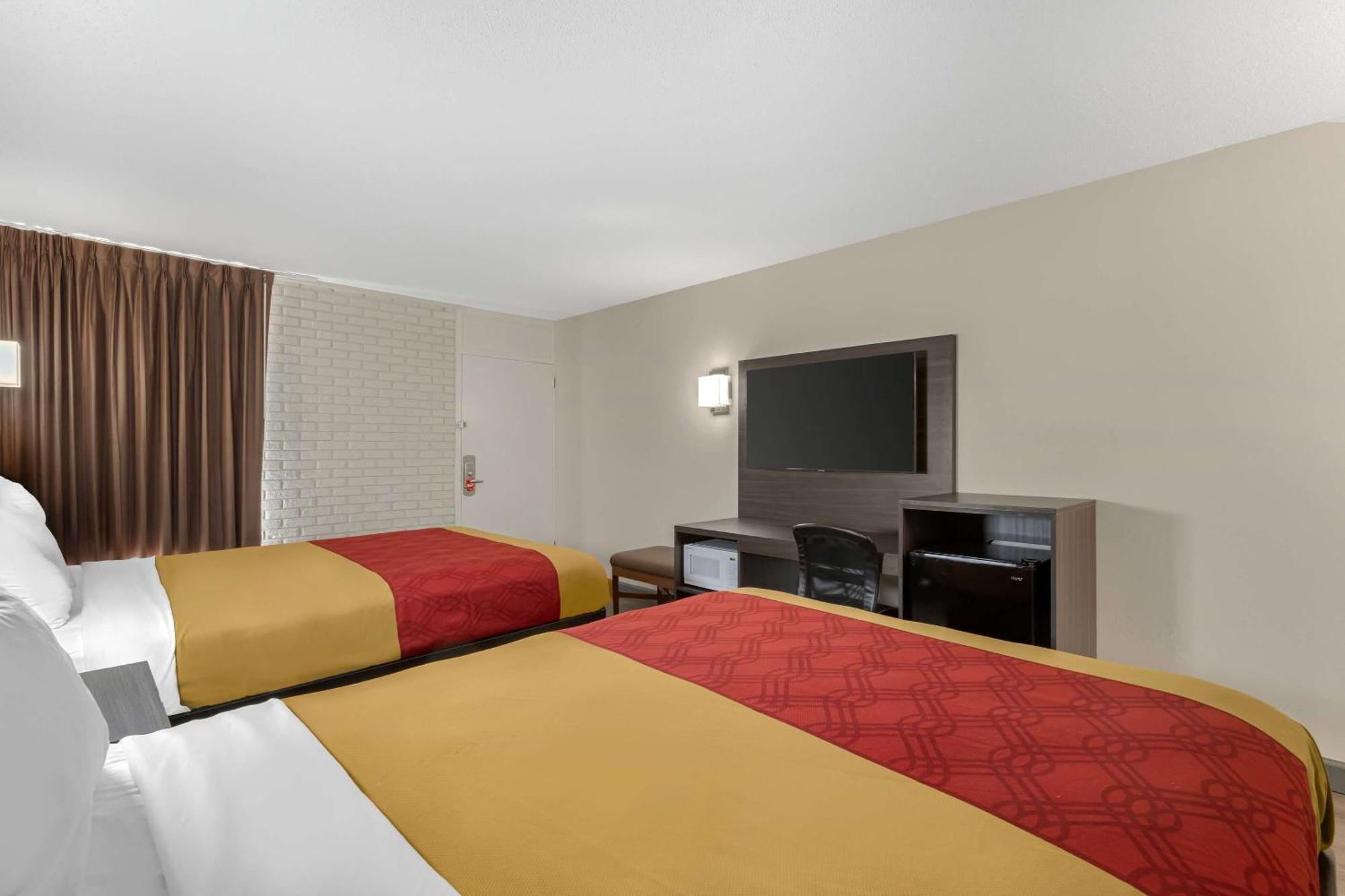 Econo Lodge Creedmoor Екстериор снимка