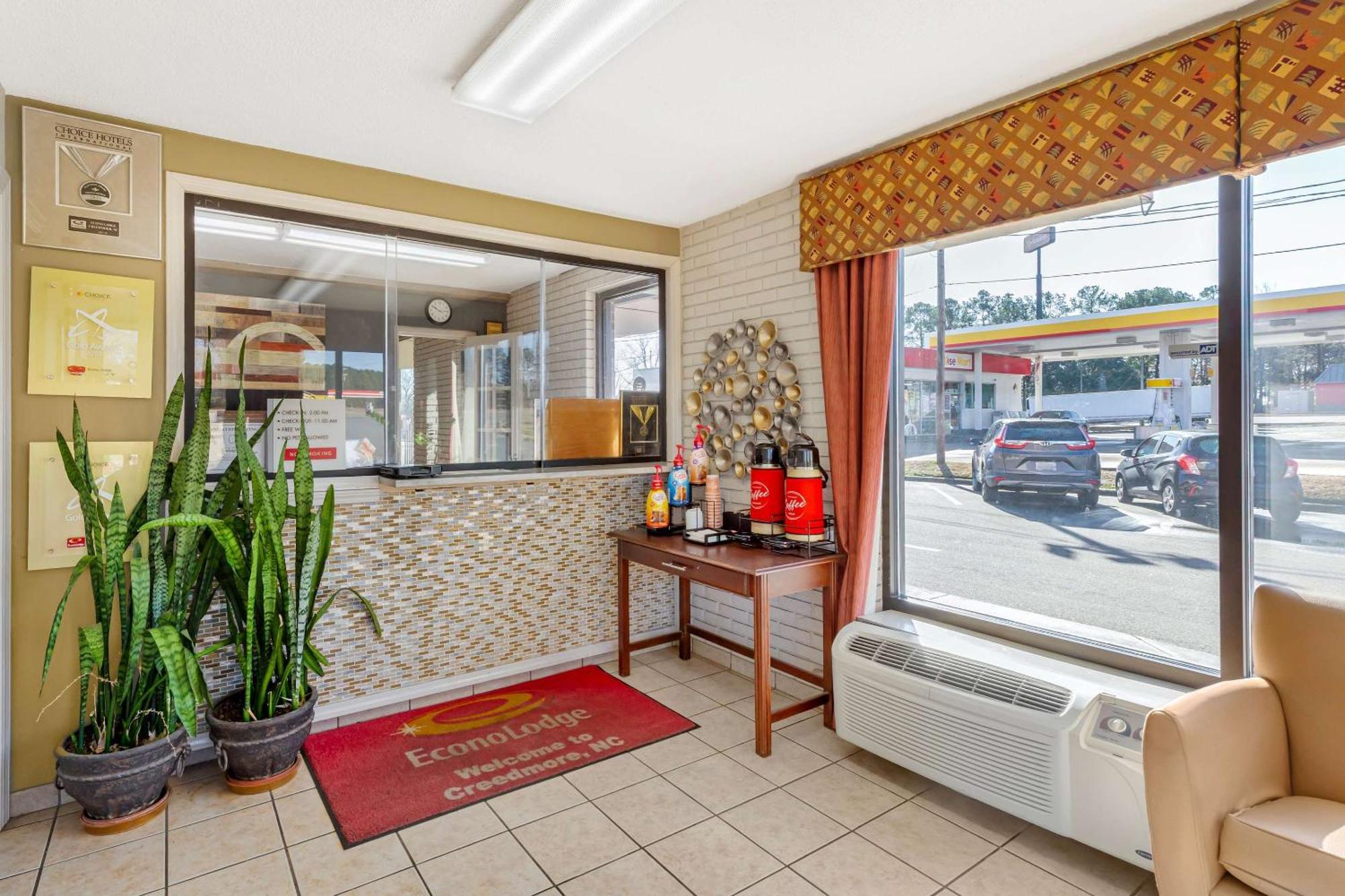Econo Lodge Creedmoor Екстериор снимка